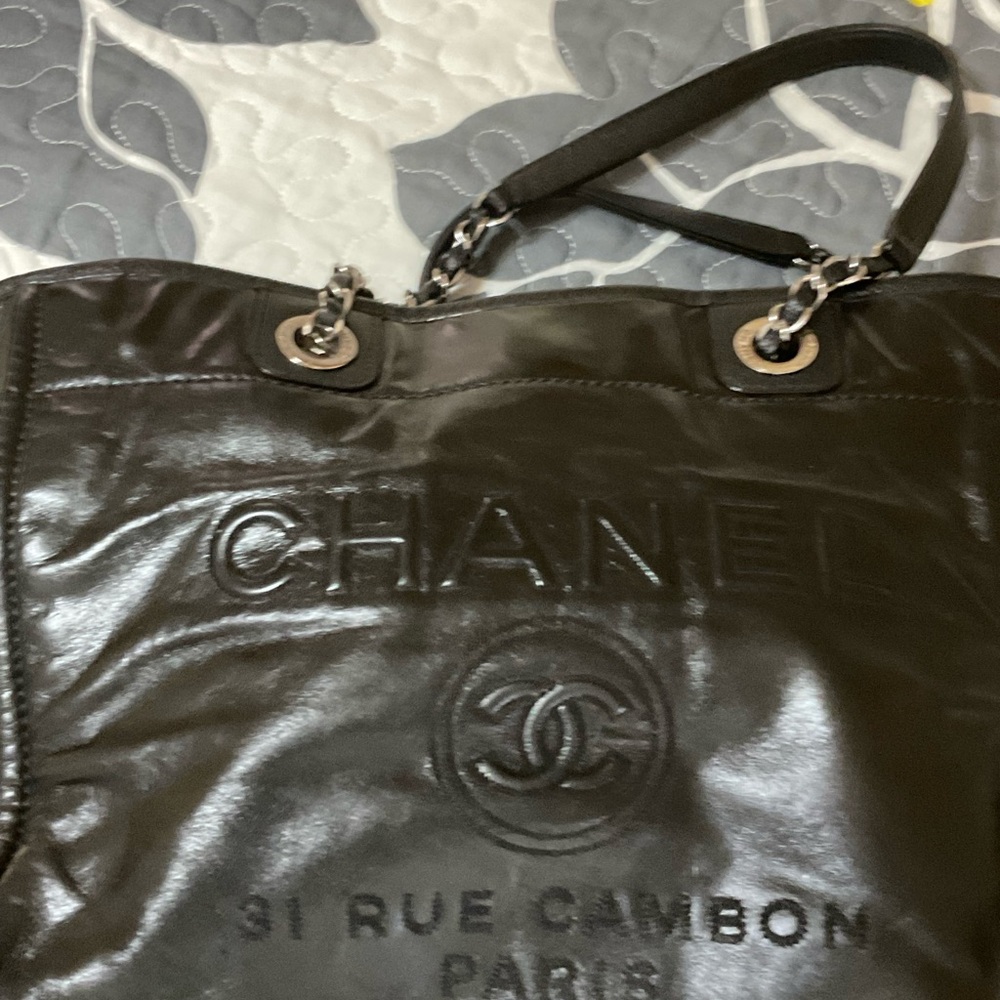 COPY - CHANEL preloved 2016 black calf skin deauville medium in very good condi… - Picture 8 of 15
